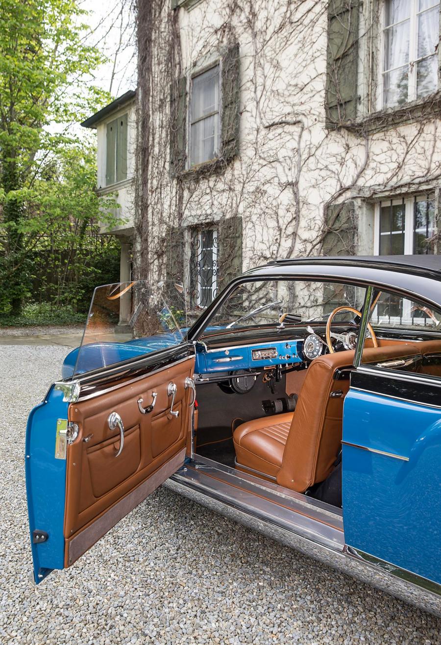 Интерьер Lancia Aurelia Coupe 1952 года  (фото 9 из 18)